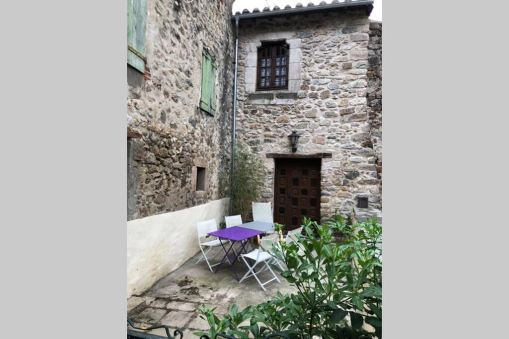 Les Maisons Du Conflent, Maisons Familiales En Pierre Au Coeur Des Remparts Villefranche-de-Conflent Luaran gambar